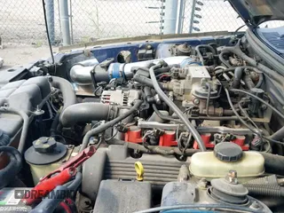 2004 Ford Mustang GT Deluxe z VIN 1FAFP42X44F110761, wystawiony jako IAAI lot #42845947 z przebiegiem 206 773 mil mil oraz . Historia ofert i sprzedaży dostępna na DreamBid. Obrazek 23.
