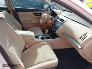 2015 Nissan Altima 2.5 S with VIN 1N4AL3AP7FC230477, listed as a IAAI auction lot 41724942 with 111,154 mi miles. Bid and sale history available at carsss.com. Image 5.