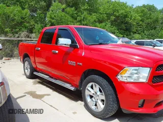 2013 Ram 1500 Express z VIN 1C6RR6KT3DS724256, wystawiony jako IAAI lot #42031944 z przebiegiem 175 645 mil mil oraz . Historia ofert i sprzedaży dostępna na DreamBid. Obrazek 13.