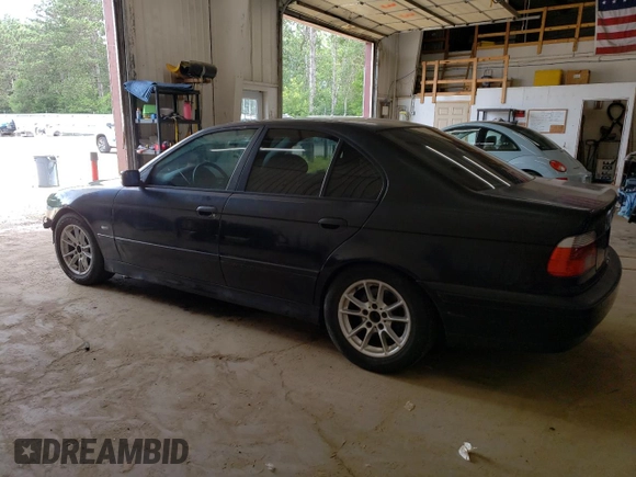 2001 BMW 5 Series 530iA with VIN WBADT63461CF04935, listed as a Copart auction lot 61252214 with 186,050 mi miles and Salvage Title. Bid and sale history available at carsss.com. Image 2.