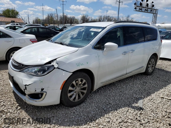 2017 Chrysler Pacifica Touring L with VIN 2C4RC1BG4HR821229, listed as a Copart auction lot 53313955 with 151,475 mi miles and Salvage Title. Bid and sale history available at DreamBid. Image 1.