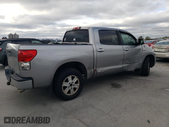 2007 Toyota Tundra Limited z VIN 5TBEV58177S465375, wystawiony jako Copart lot #48517355 z przebiegiem 231 924 mil mil oraz Czysty tytuł • Clean title. Historia ofert i sprzedaży dostępna na DreamBid. Obrazek 3.