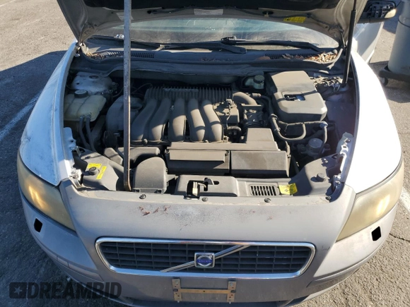 2005 Volvo S40 with VIN YV1MS390452080747, listed as a Copart auction lot 85923554 with 98,185 mi miles and Salvage Title. Bid and sale history available at carsss.com. Image 11.