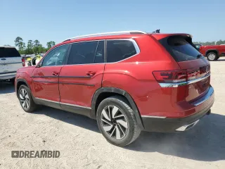 2024 Volkswagen Atlas SEL with VIN 1V2BR2CA3RC533646, listed as a Copart auction lot 52700135 with 10,498 mi miles and Salvage title. Bid and sale history available at DreamBid. Image 2.