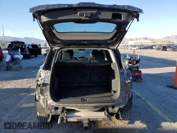 2018 Ford Escape S with VIN 1FMCU0F71JUB44345, listed as a Copart auction lot 47023335 with 40,849 mi miles and Salvage title. Bid and sale history available at DreamBid. Image 6.