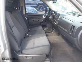 2012 Chevrolet Silverado 1500 LT with VIN 3GCPCSE05CG180389, listed as a IAAI auction lot 41880516 with 113,843 mi miles. Bid and sale history available at carsss.com. Image 5.