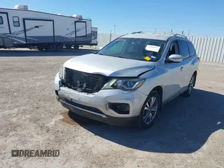 2018 Nissan Pathfinder SV with VIN 5N1DR2MN1JC660200, listed as a IAAI auction lot 41868462 with 134,809 mi miles. Bid and sale history available at carsss.com. Image 14.