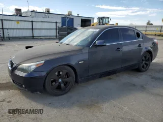 2007 BMW 5 Series 525i with VIN WBANE53537CK92969, listed as a Copart auction lot 47276045 with 140,666 mi miles and Salvage Title. Bid and sale history available at carsss.com. Image 1.