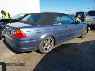2001 BMW 3 Series 330Ci with VIN WBABS53421JU80078, listed as a IAAI auction lot 41910622 with 101,869 mi miles. Bid and sale history available at carsss.com. Image 4.