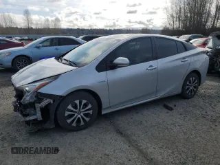 2016 Toyota Prius Four with VIN JTDKARFU2G3000854, listed as a Copart auction lot 49682505 with 96,880 mi miles and Salvage Title. Bid and sale history available at carsss.com. Image 1.