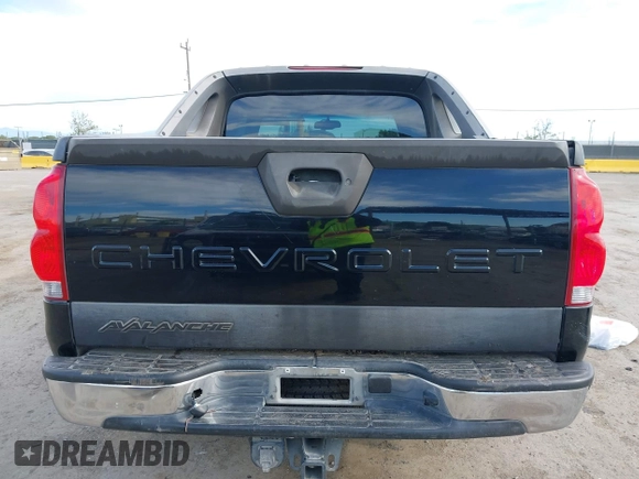 2004 Chevrolet Avalanche Z71 with VIN 3GNEK12TX4G189598, listed as a IAAI auction lot 41998670 with 368,875 mi miles and . Bid and sale history available at DreamBid. Image 15.