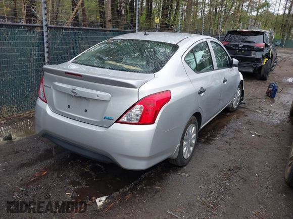 2016 Nissan Versa SV with VIN 3N1CN7AP7GL847603, listed as a IAAI auction lot 41975461 with 161,156 mi miles. Bid and sale history available at carsss.com. Image 4.