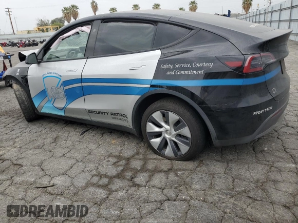 2024 Tesla Model Y Long Range with VIN 7SAYGDEE8RA238798, listed as a Copart auction lot 54401175 with Not provided miles and Salvage title. Bid and sale history available at DreamBid. Image 2.
