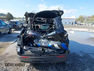 2022 Ford Police Interceptor z VIN 1FM5K8AC6NGC52692, wystawiony jako IAAI lot #41957993 z przebiegiem 7 834 mil mil oraz . Historia ofert i sprzedaży dostępna na DreamBid. Obrazek 16.