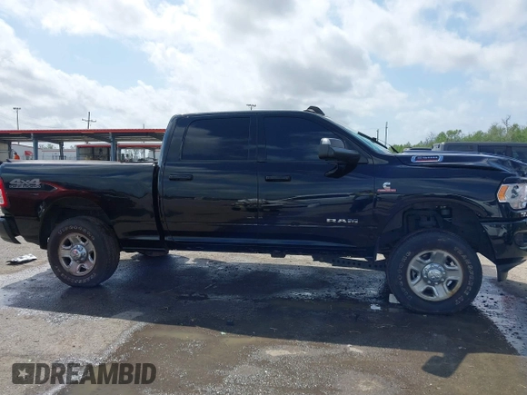 2020 Ram 2500 Big Horn with VIN 3C6UR5DL1LG197678, listed as a IAAI auction lot 41884565 with 128,728 mi miles. Bid and sale history available at carsss.com. Image 14.