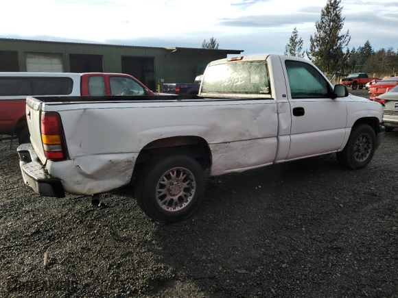 2002 Chevrolet Silverado 1500 with VIN 1GCEC14W82Z158893, listed as a Copart auction lot 84566474 with 282,632 mi miles and Clean Title. Bid and sale history available at carsss.com. Image 3.
