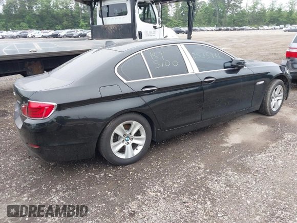 2013 BMW 5 Series 528i xDrive with VIN WBAXH5C54DDW14962, listed as a IAAI auction lot 42459108 with Not provided miles and . Bid and sale history available at DreamBid. Image 4.