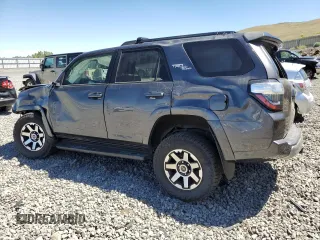2019 Toyota 4Runner SR5 with VIN JTEBU5JR6K5675926, listed as a Copart auction lot 61691815 with 86,346 mi miles and Clean title. Bid and sale history available at DreamBid. Image 2.