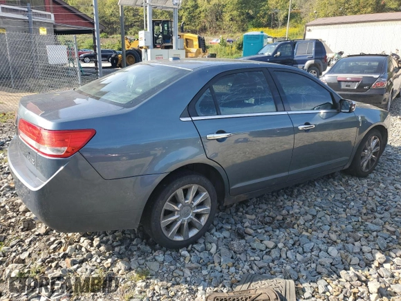 2012 Lincoln MKZ z VIN 3LNHL2GCXCR827302, wystawiony jako Copart lot #70519604 z przebiegiem 150 416 mil mil oraz Szkoda całkowita • Salvage title. Historia ofert i sprzedaży dostępna na DreamBid. Obrazek 3.