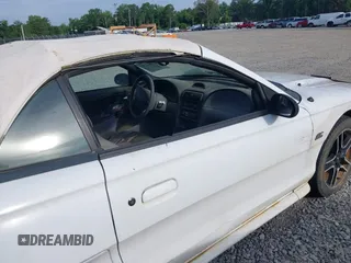 1994 Ford Mustang z VIN 1FALP45T2RF189589, wystawiony jako IAAI lot #42497220 z przebiegiem 98 565 mil mil oraz . Historia ofert i sprzedaży dostępna na DreamBid. Obrazek 12.