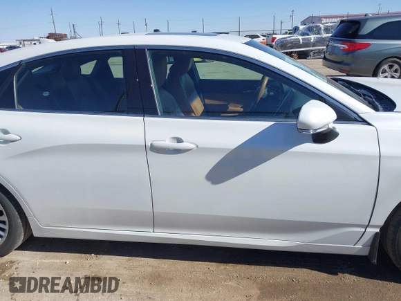 2019 Toyota Avalon XLE with VIN 4T1BZ1FB8KU030044, listed as a IAAI auction lot 41436242 with 56,261 mi miles and . Bid and sale history available at carsss.com. Image 14.