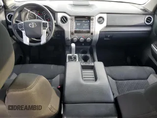 2016 Toyota Tundra SR5 z VIN 5TFDW5F14GX571148, wystawiony jako Copart lot #45491795 z przebiegiem 95 623 mil mil oraz Szkoda całkowita • Salvage title. Historia ofert i sprzedaży dostępna na DreamBid. Obrazek 8.