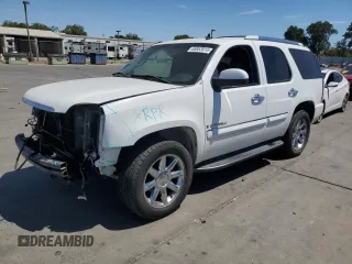 2007 GMC Yukon Denali с VIN 1GKFK63827J333348, выставлен на аукционе Copart как лот 65953915 с пробегом 164 607 миль миль и Списание • Salvage title. История ставок и продаж доступна на DreamBid. Изображение 1.