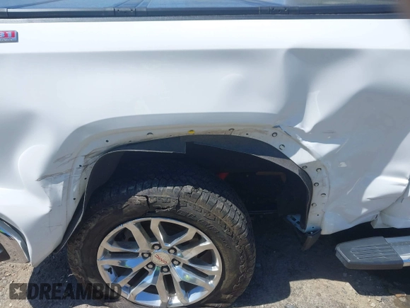 2020 GMC Sierra 1500 SLT z VIN 3GTU9DED1LG432266, wystawiony jako IAAI lot #41984060 z przebiegiem 66 935 mil mil oraz . Historia ofert i sprzedaży dostępna na DreamBid. Obrazek 18.