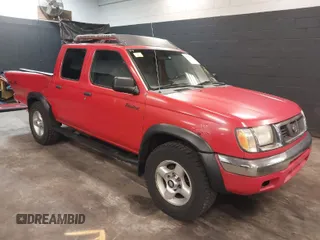 2000 Nissan Frontier XE z VIN 1N6ED27Y3YC382078, wystawiony jako IAAI lot #41737851 z przebiegiem 236 774 mil mil oraz . Historia ofert i sprzedaży dostępna na DreamBid. Obrazek 1.