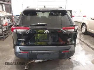 2019 Toyota RAV4 XLE with VIN 2T3P1RFV1KW052156, listed as a IAAI auction lot 41974041 with 95,442 mi miles. Bid and sale history available at carsss.com. Image 17.