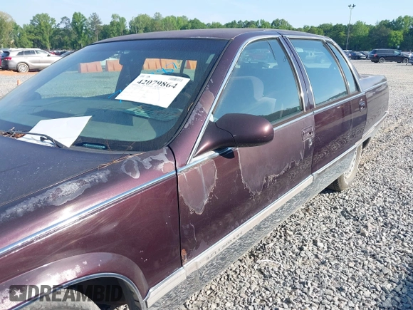 1996 Cadillac Fleetwood z VIN 1G6DW52PXTR713787, wystawiony jako IAAI lot #42079864 z przebiegiem Nie podano mil oraz . Historia ofert i sprzedaży dostępna na DreamBid. Obrazek 12.