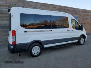 2023 Ford Transit Passenger XL with VIN 1FBAX2C82PKA70924, listed as a Copart auction lot 41698045 with 53,555 mi miles and Clean Title. Bid and sale history available at DreamBid. Image 3.