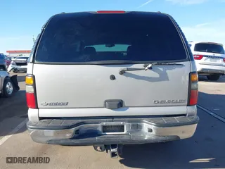 2005 Chevrolet Tahoe LS with VIN 1GNEK13T95J124661, listed as a IAAI auction lot 41885297 with 309,905 mi miles. Bid and sale history available at carsss.com. Image 16.