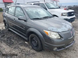 2008 Pontiac Vibe with VIN 5Y2SL658X8Z422933, listed as a IAAI auction lot 41757711 with NaN miles. Bid and sale history available at carsss.com. Image 1.