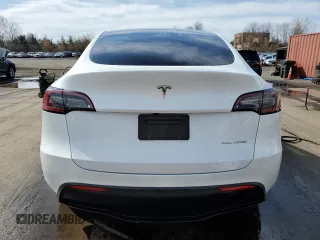 2024 Tesla Model Y Long Range с VIN 7SAYGDEE6RF149685, выставлен на аукционе Copart как лот 52986885 с пробегом Не указан миль и Списание • Salvage title. История ставок и продаж доступна на DreamBid. Изображение 6.