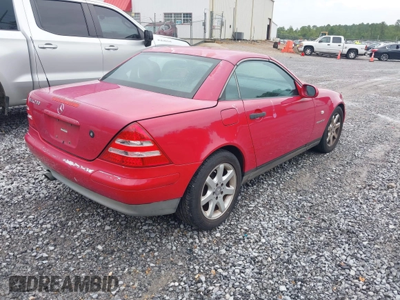1998 Mercedes-Benz SLK 230/320 with VIN WDBKK47F3WF029419, listed as a IAAI auction lot 42623031 with 103,602 mi miles and . Bid and sale history available at DreamBid. Image 4.