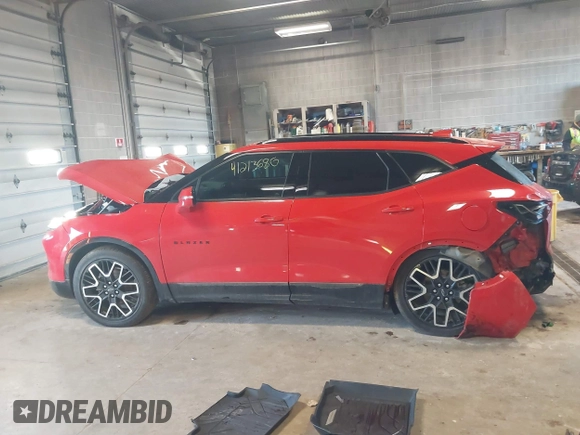 2023 Chevrolet Blazer RS z VIN 3GNKBKRS7PS159319, wystawiony jako IAAI lot #41213680 z przebiegiem 54 959 mil mil oraz . Historia ofert i sprzedaży dostępna na DreamBid. Obrazek 15.