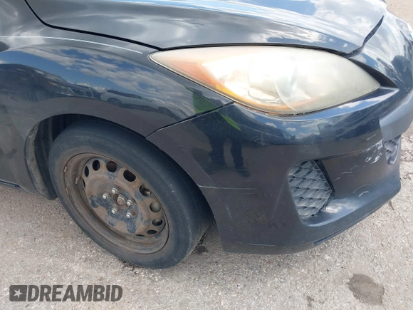2013 Mazda 3 i Sport with VIN JM1BL1U75D1827604, listed as a IAAI auction lot 42240344 with 18,526 mi miles and . Bid and sale history available at DreamBid. Image 13.