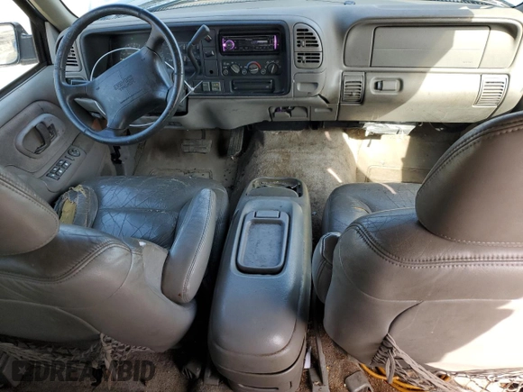 1997 GMC Suburban with VIN 1GKFK16R7VJ707618, listed as a Copart auction lot 49882035 with 317,771 mi miles and Salvage Title. Bid and sale history available at carsss.com. Image 8.