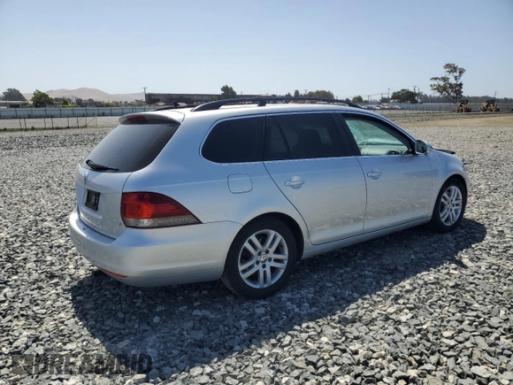 2014 Volkswagen Jetta TDI with VIN 3VWPL7AJ8EM624930, listed as a Copart auction lot 60873205 with Not provided miles and Salvage title. Bid and sale history available at DreamBid. Image 3.