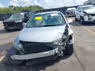 2010 Honda Civic Cpe LX with VIN 2HGFG1B68AH530485, listed as a IAAI auction lot 41907809 with 275,653 mi miles. Bid and sale history available at carsss.com. Image 12.