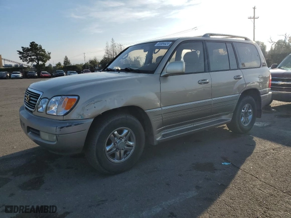 2001 Lexus LX 470 with VIN JTJHT00W313509575, listed as a Copart auction lot 85554424 with 332,707 mi miles and Clean Title. Bid and sale history available at carsss.com. Image 1.