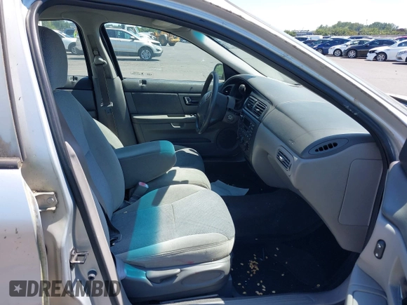 2000 Ford Taurus SES with VIN 1FAFP55U8YG234331, listed as a IAAI auction lot 42797654 with 103,742 mi miles and . Bid and sale history available at DreamBid. Image 5.