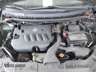 2009 Nissan Versa 1.8 S with VIN 3N1BC11E79L368680, listed as a IAAI auction lot 42090230 with 190,049 mi miles. Bid and sale history available at carsss.com. Image 10.