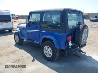 1995 Jeep Wrangler z VIN 1J4FY29S3SP213368, wystawiony jako IAAI lot #42425240 z przebiegiem 96 473 mil mil oraz . Historia ofert i sprzedaży dostępna na DreamBid. Obrazek 3.