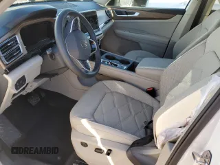 2024 Volkswagen Atlas SE with VIN 1V2LR2CA2RC509410, listed as a Copart auction lot 53827885 with 22,107 mi miles and Salvage title. Bid and sale history available at DreamBid. Image 7.
