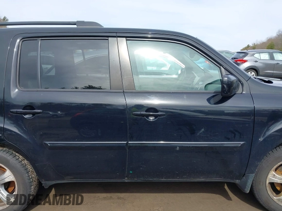 2013 Honda Pilot EX-L with VIN 5FNYF4H54DB062601, listed as a IAAI auction lot 41833449 with 210,766 mi miles. Bid and sale history available at carsss.com. Image 13.