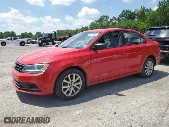 2015 Volkswagen Jetta SE with VIN 3VWD17AJ4FM305728, listed as a Copart auction lot 61911705 with 142,281 mi miles and Salvage title. Bid and sale history available at DreamBid. Image 1.