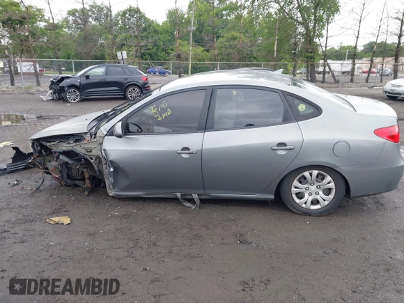 2010 Hyundai Elantra GLS z VIN KMHDU4AD2AU129488, wystawiony jako IAAI lot #42373549 z przebiegiem 189 469 mil mil oraz . Historia ofert i sprzedaży dostępna na DreamBid. Obrazek 14.