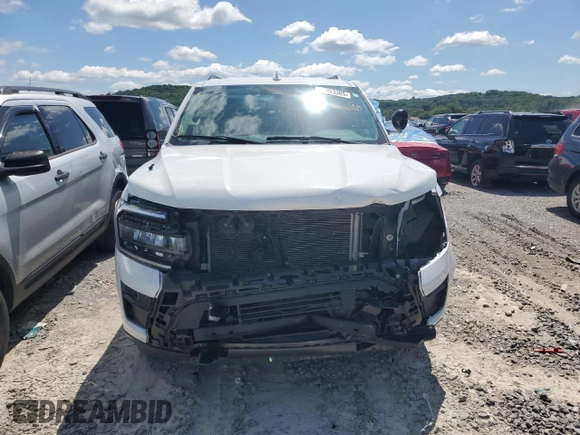 2022 Ford Expedition XL z VIN 1FMJU1FT6NEA52643, wystawiony jako Copart lot #56053305 z przebiegiem 54 430 mil mil oraz Szkoda całkowita • Salvage title. Historia ofert i sprzedaży dostępna na DreamBid. Obrazek 5.